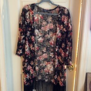 Scarlett Lace Kimono with Floral Design